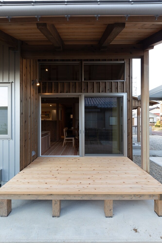 『ばんざいや』