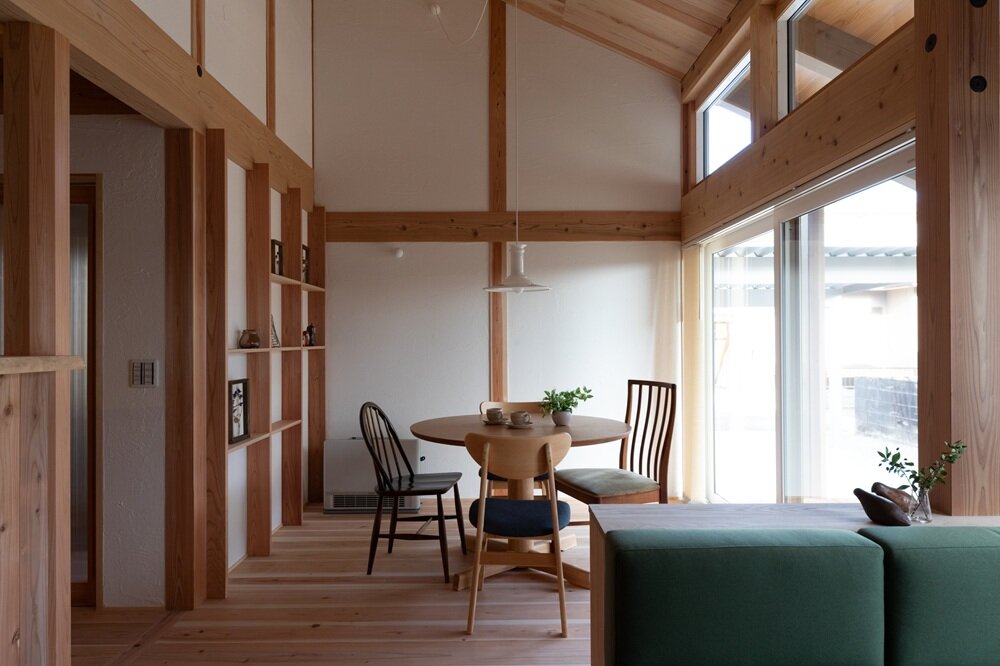 『ばんざいや』