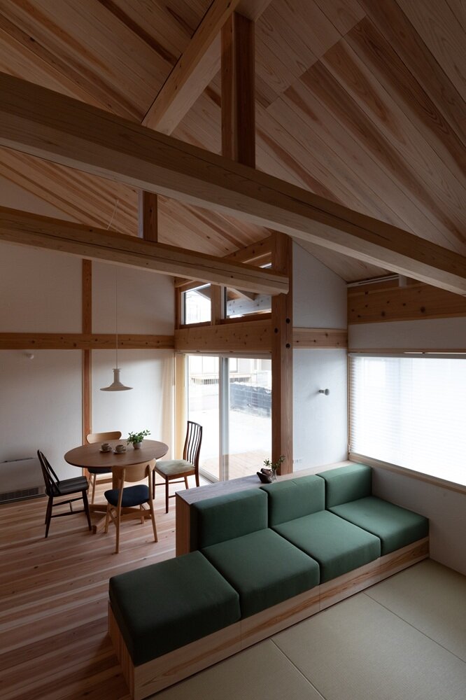 『ばんざいや』