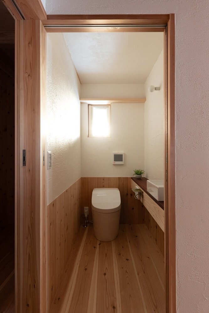 『ばんざいや』